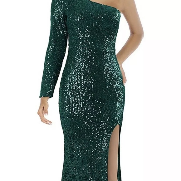 Dresses & Skirts - Emerald green sequin one shoulder dress